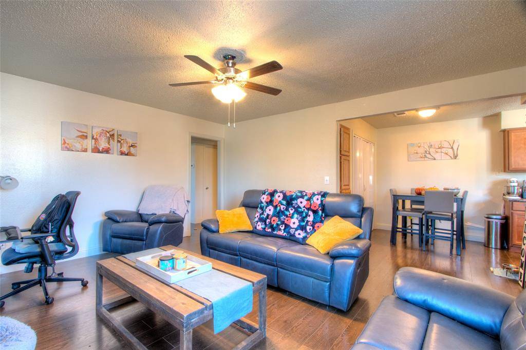 201 W Trinity Street #C, Forney, TX 75126