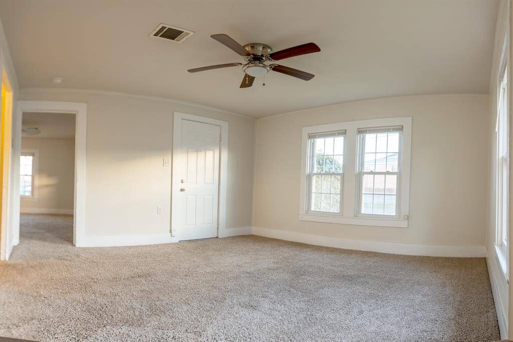 1910 S 12th Street, Waco, TX 76706