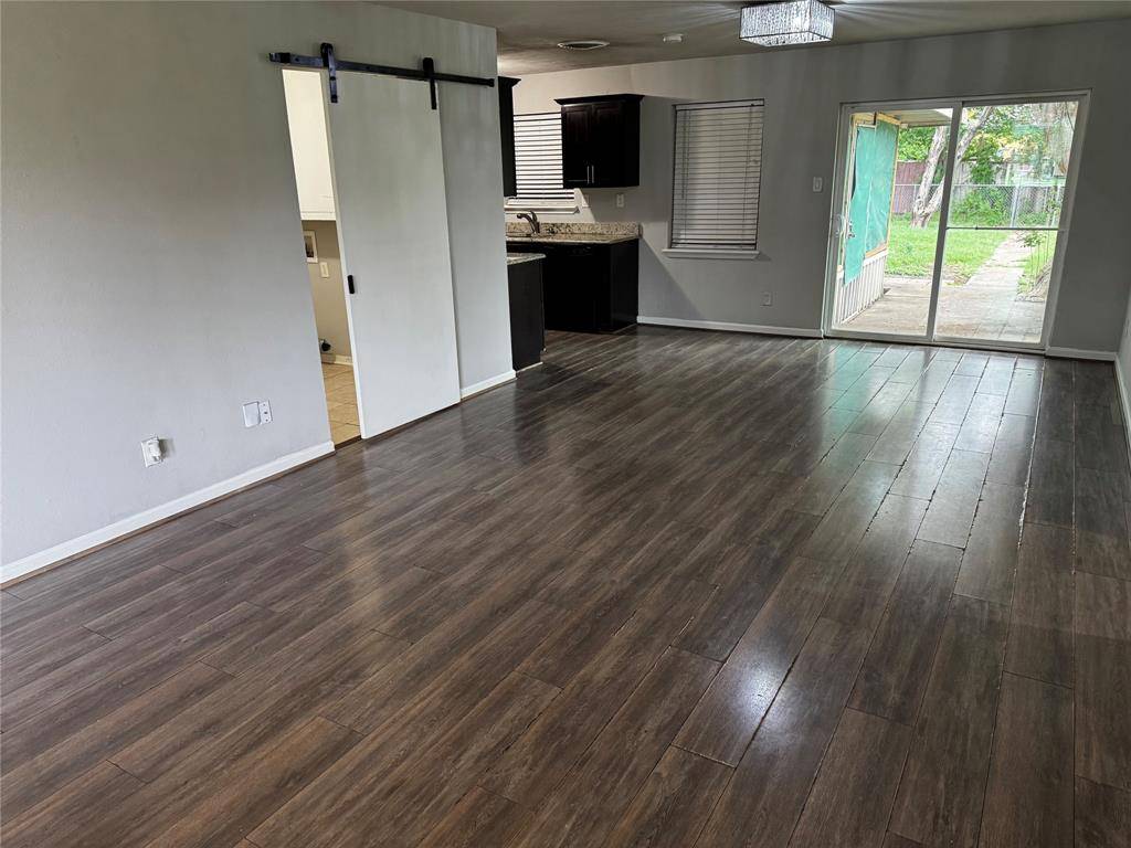 2607 Clearview Circle, Dallas, TX 75233