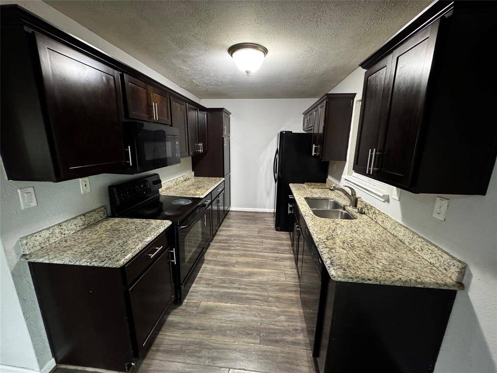 2607 Clearview Circle, Dallas, TX 75233