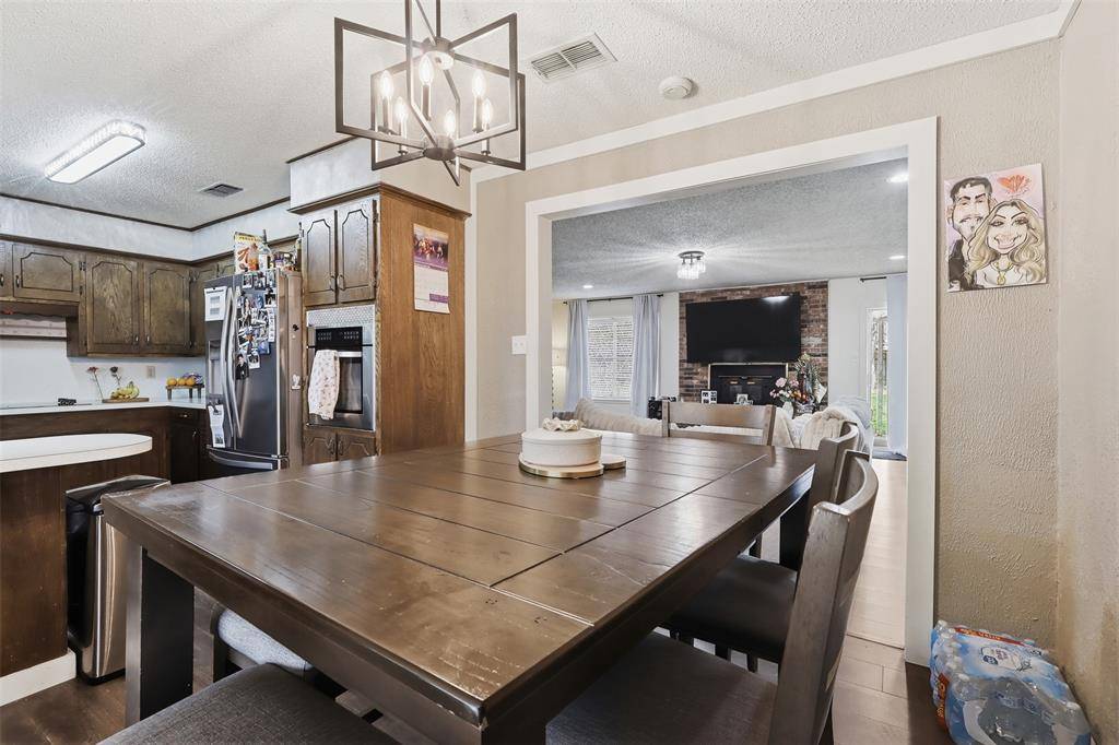 1045 County Road3210, Mount Pleasant, TX 75455