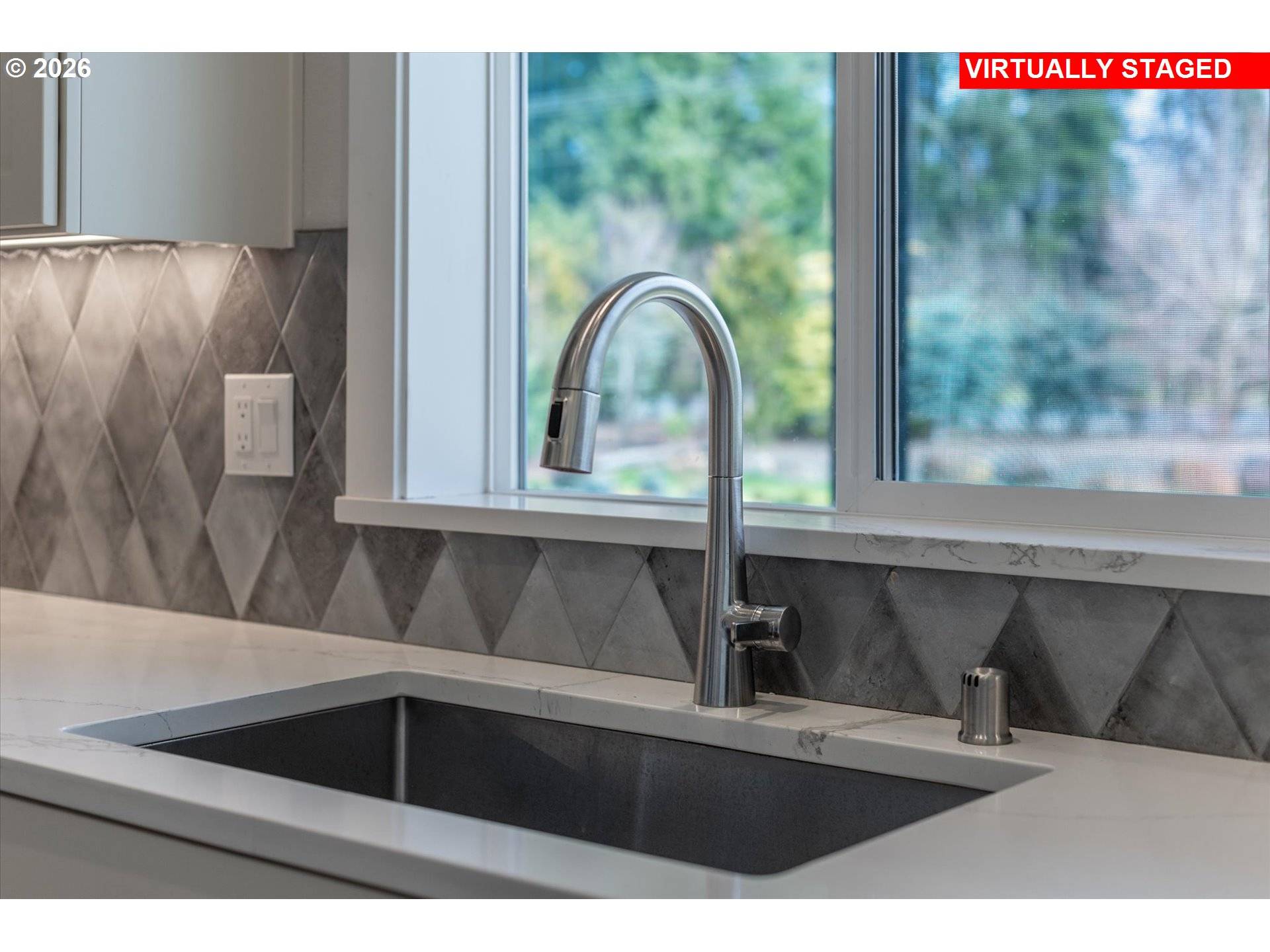 170 ANNABELLE ST, Castle Rock, WA 98611