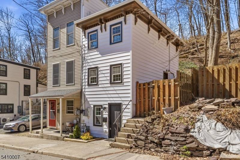 164 York St, Lambertville City, NJ 08530