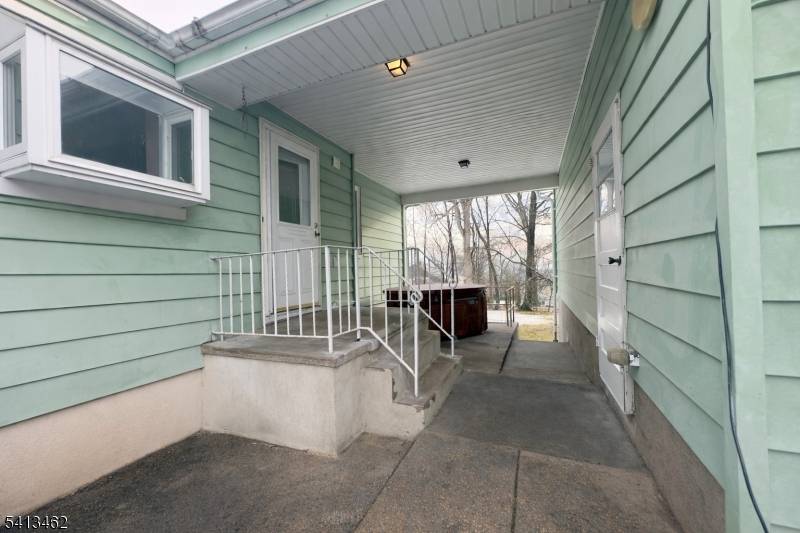 230 Macdonald Dr, Wayne Twp., NJ 07470