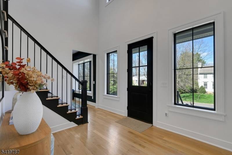 11 Brantwood Dr, Summit City, NJ 07901