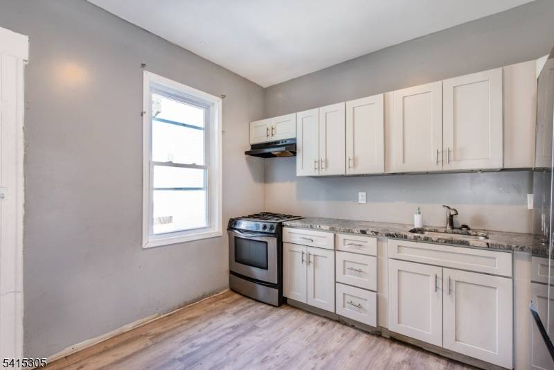 357 16th Ave, Irvington Twp., NJ 07111