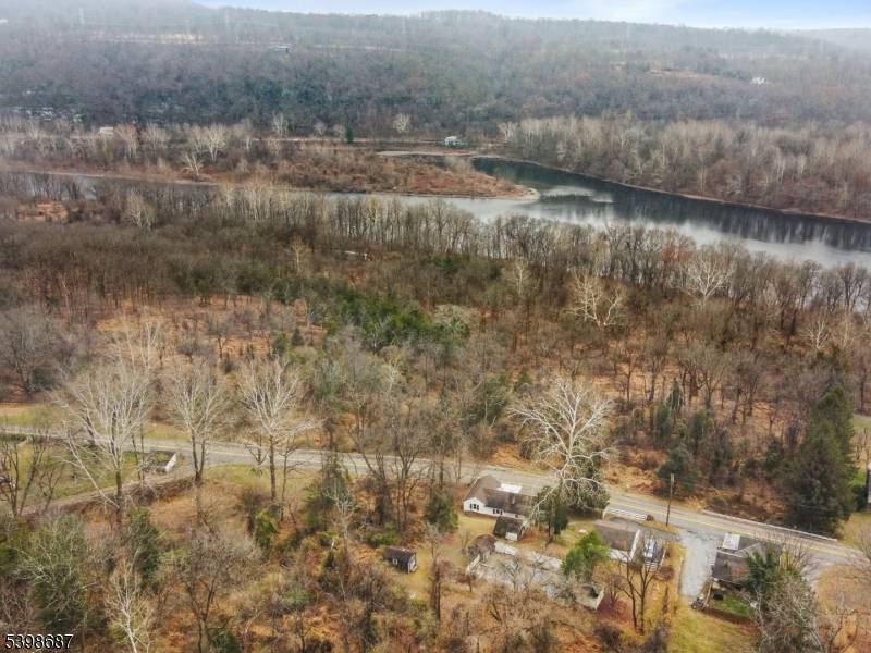 398 Riegelsville Rd, Holland Twp., NJ 08848