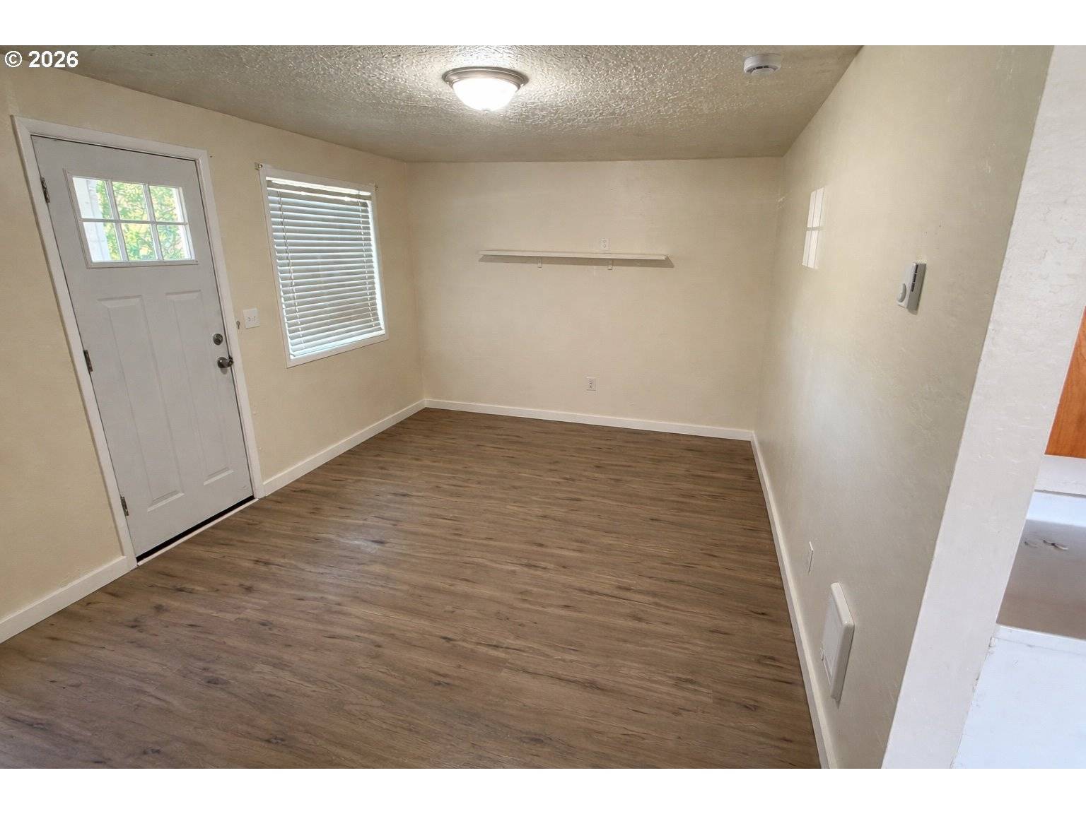 1216 N 1ST AVE, Kelso, WA 98626