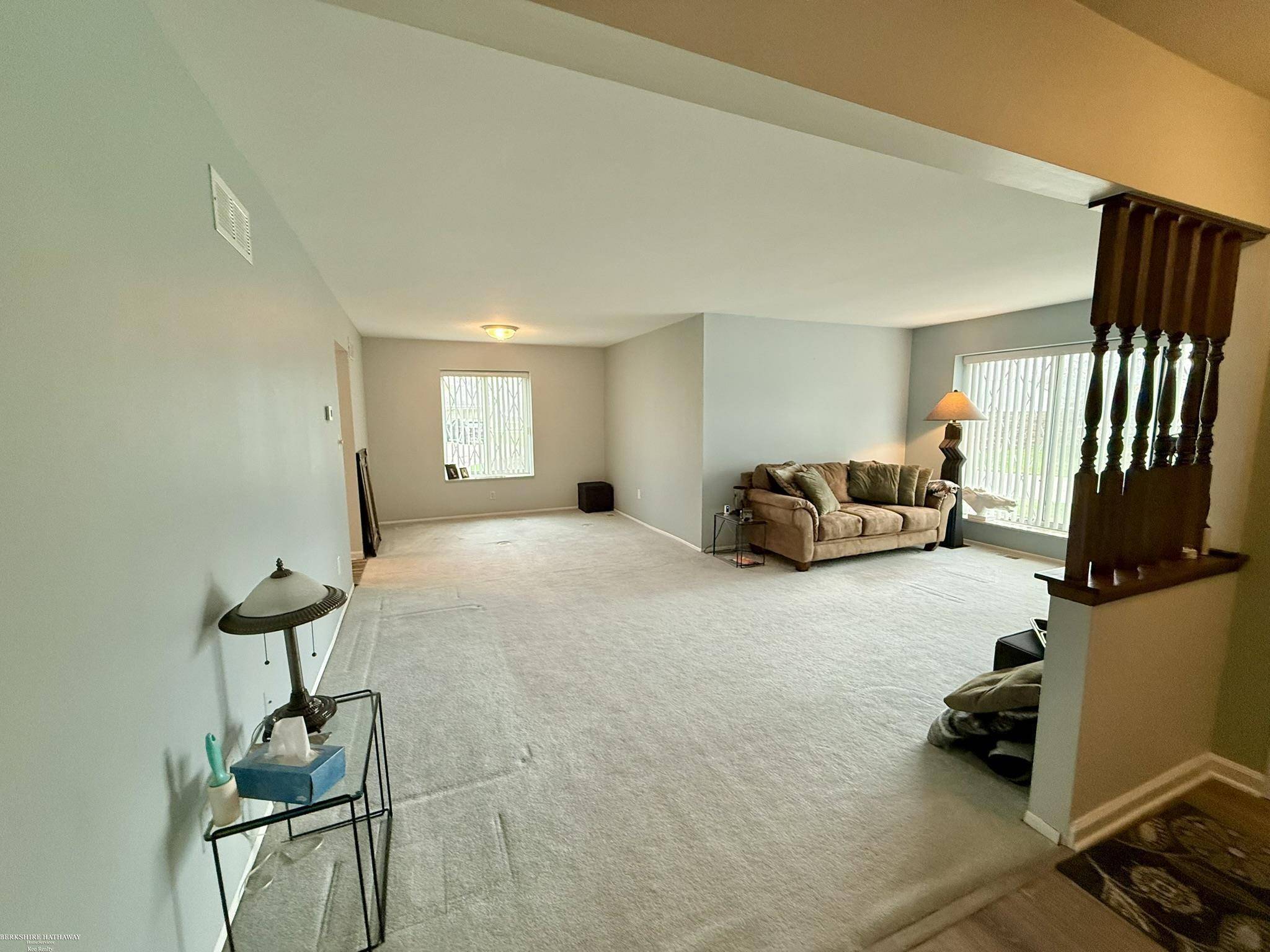 11904 E 14 Mile RD, Warren, MI 48093