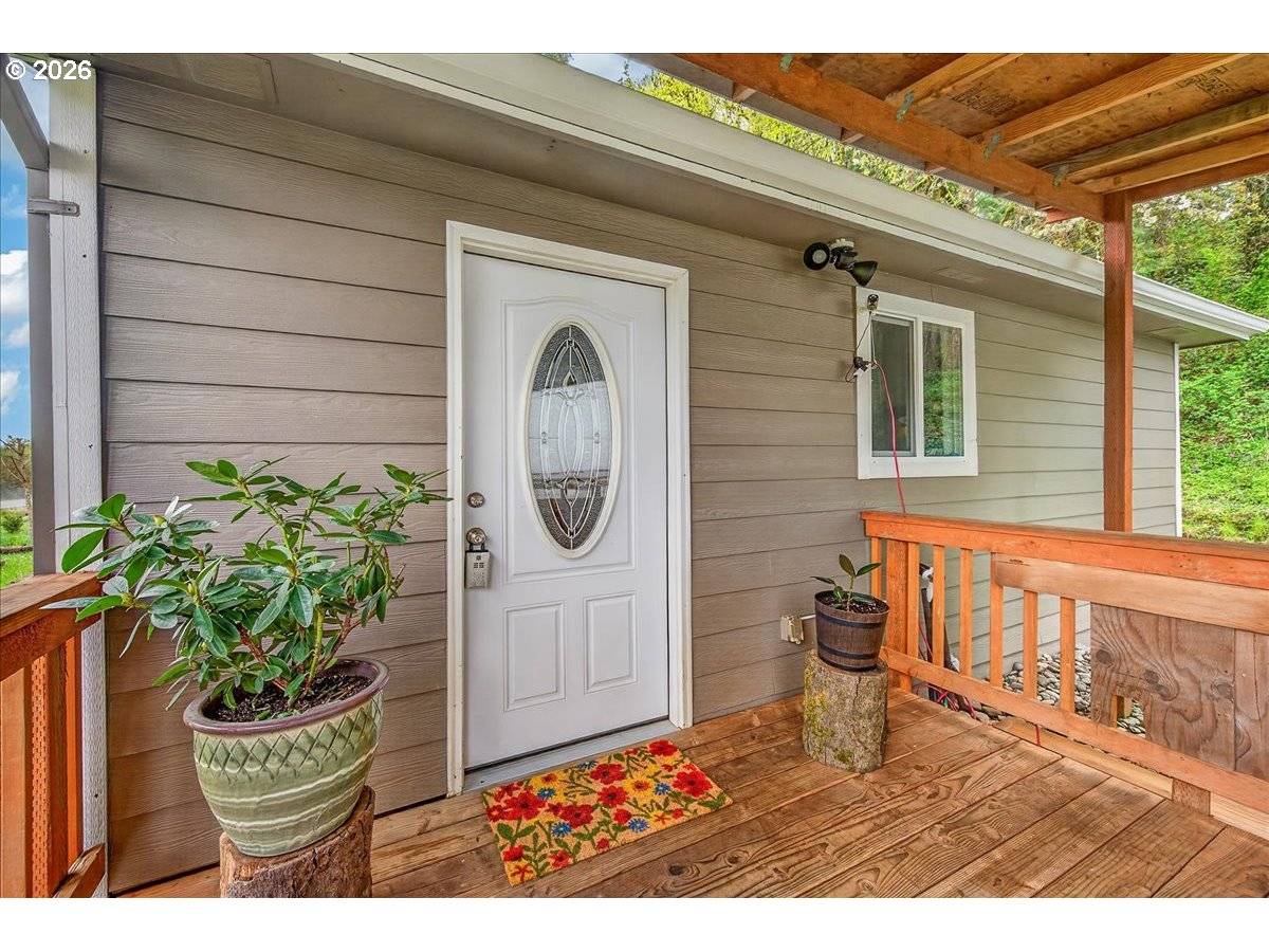 33016 SCAPPOOSE VERNONIA HWY, Scappoose, OR 97056