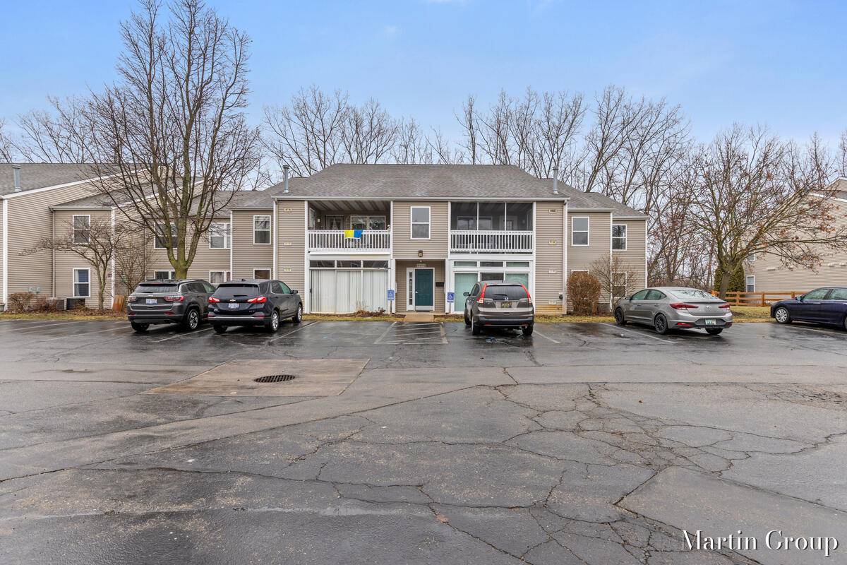 3101 Poplar Creek DR SE #103, City Of Kentwood, MI 49512