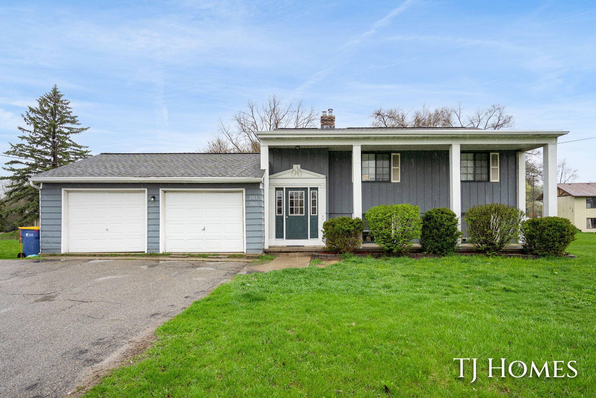 2561-2563 Burton ST SE, City Of Grand Rapids, MI 49546