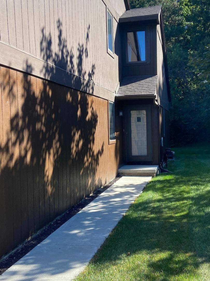 623 Echo CT, Saline City, MI 48176