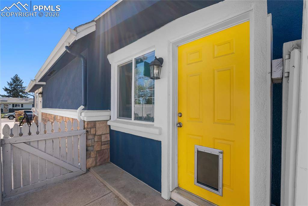 2038 Pepperwood DR, Colorado Springs, CO 80910