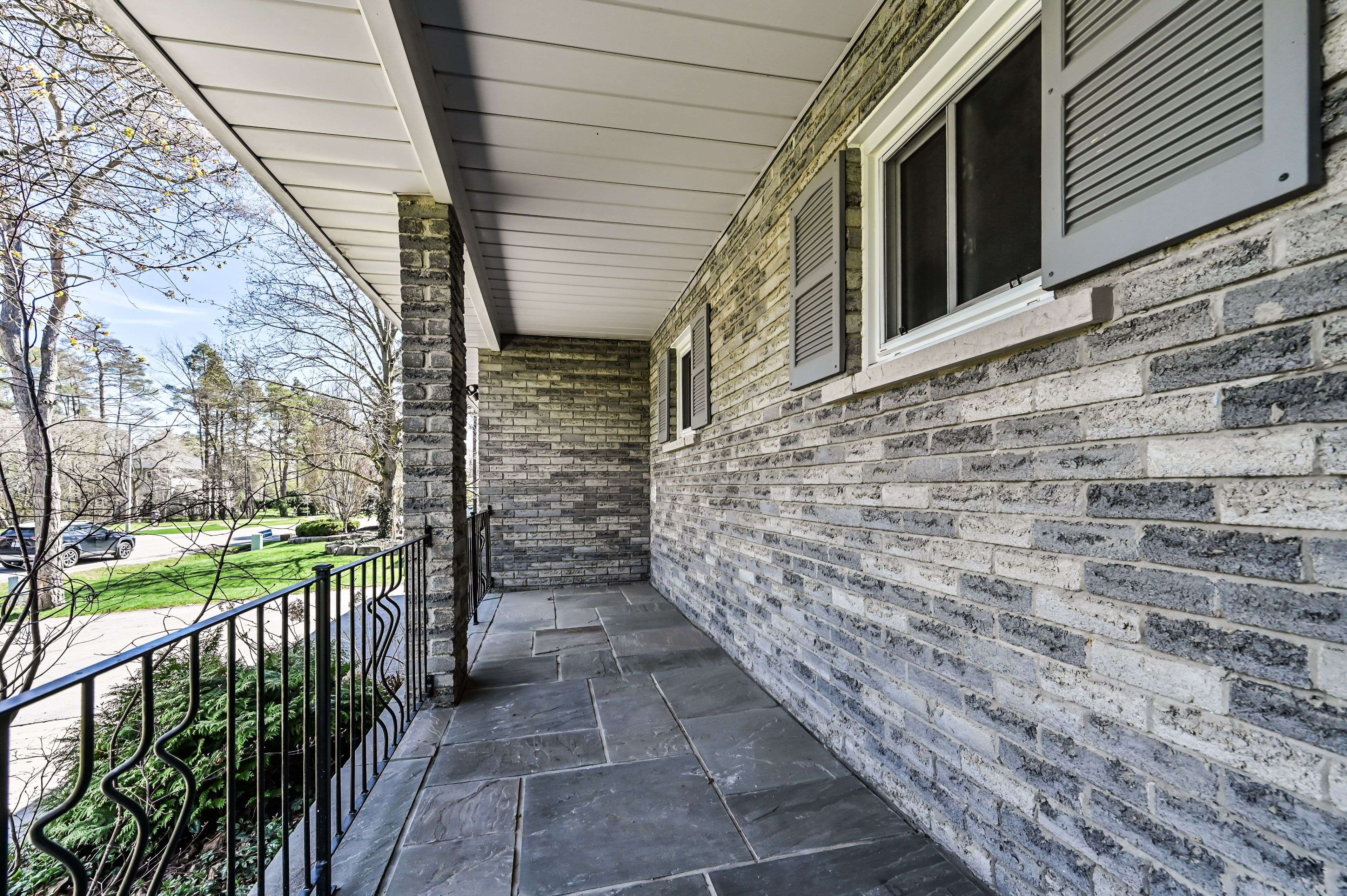 133 Coons RD, Richmond Hill, ON L4E 2M9