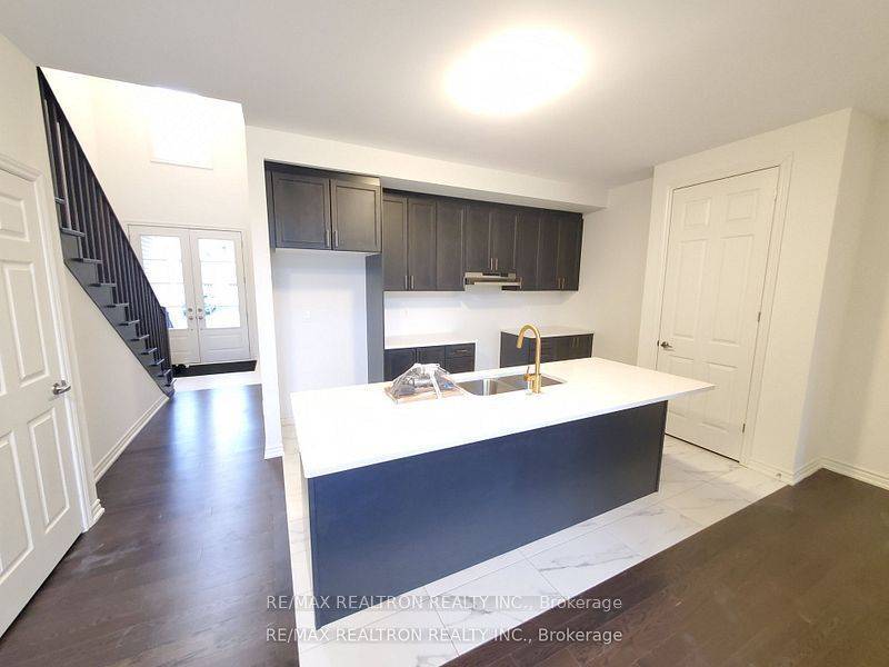 7 Mayapple ST, Adjala-tosorontio, ON L0G 1W0