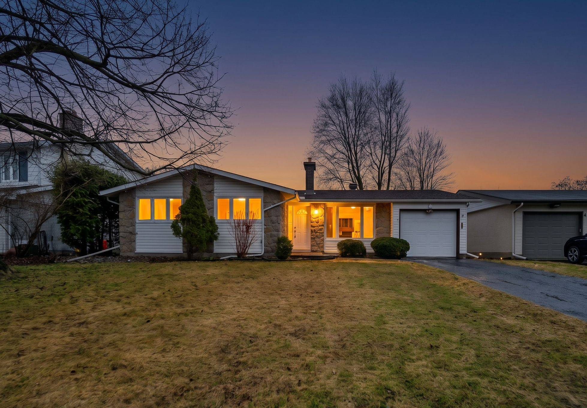 45 Welkin CRES, Cityview - Parkwoods Hills - Rideau Shore, ON K2E 5M4