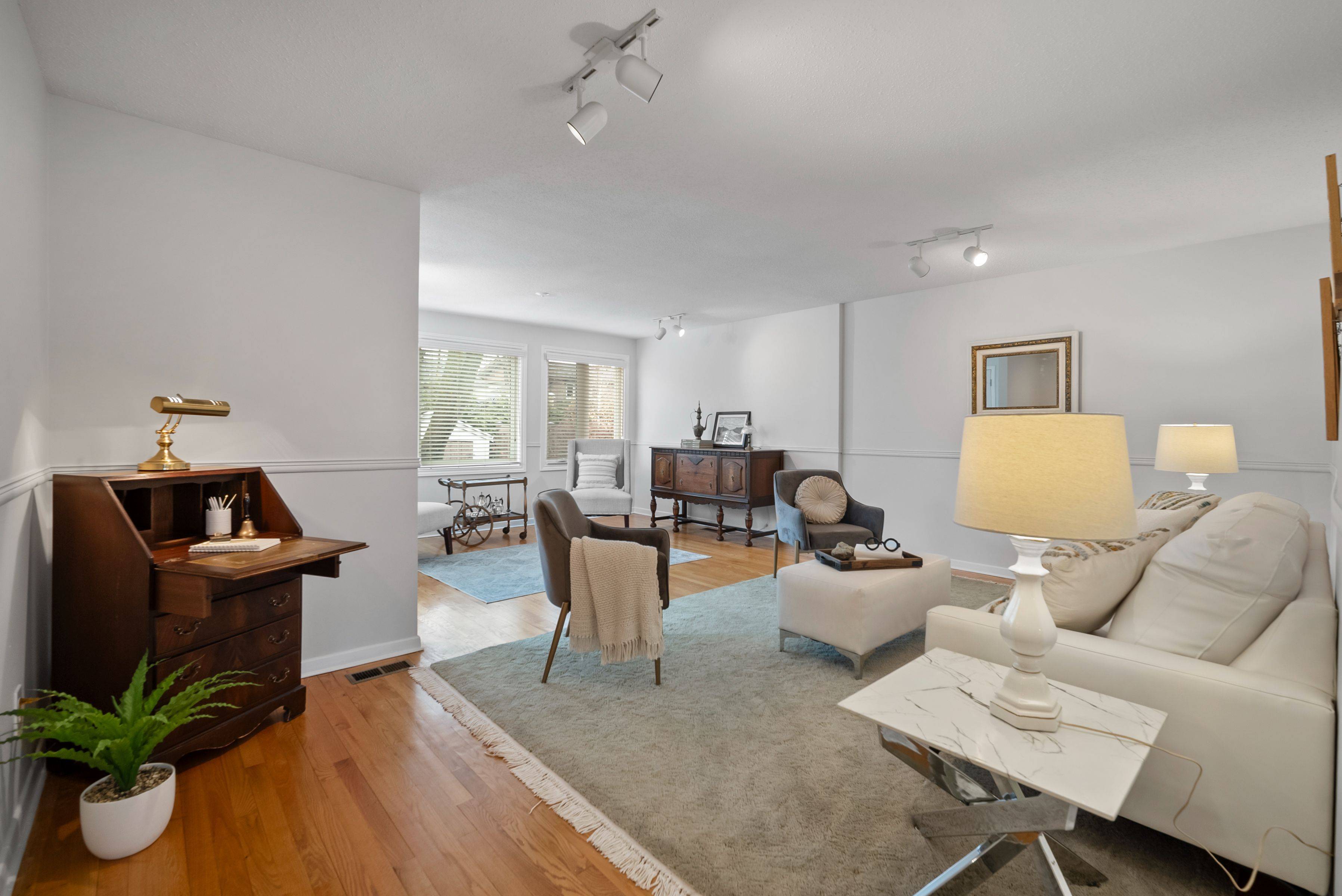 45 Welkin CRES, Cityview - Parkwoods Hills - Rideau Shore, ON K2E 5M4