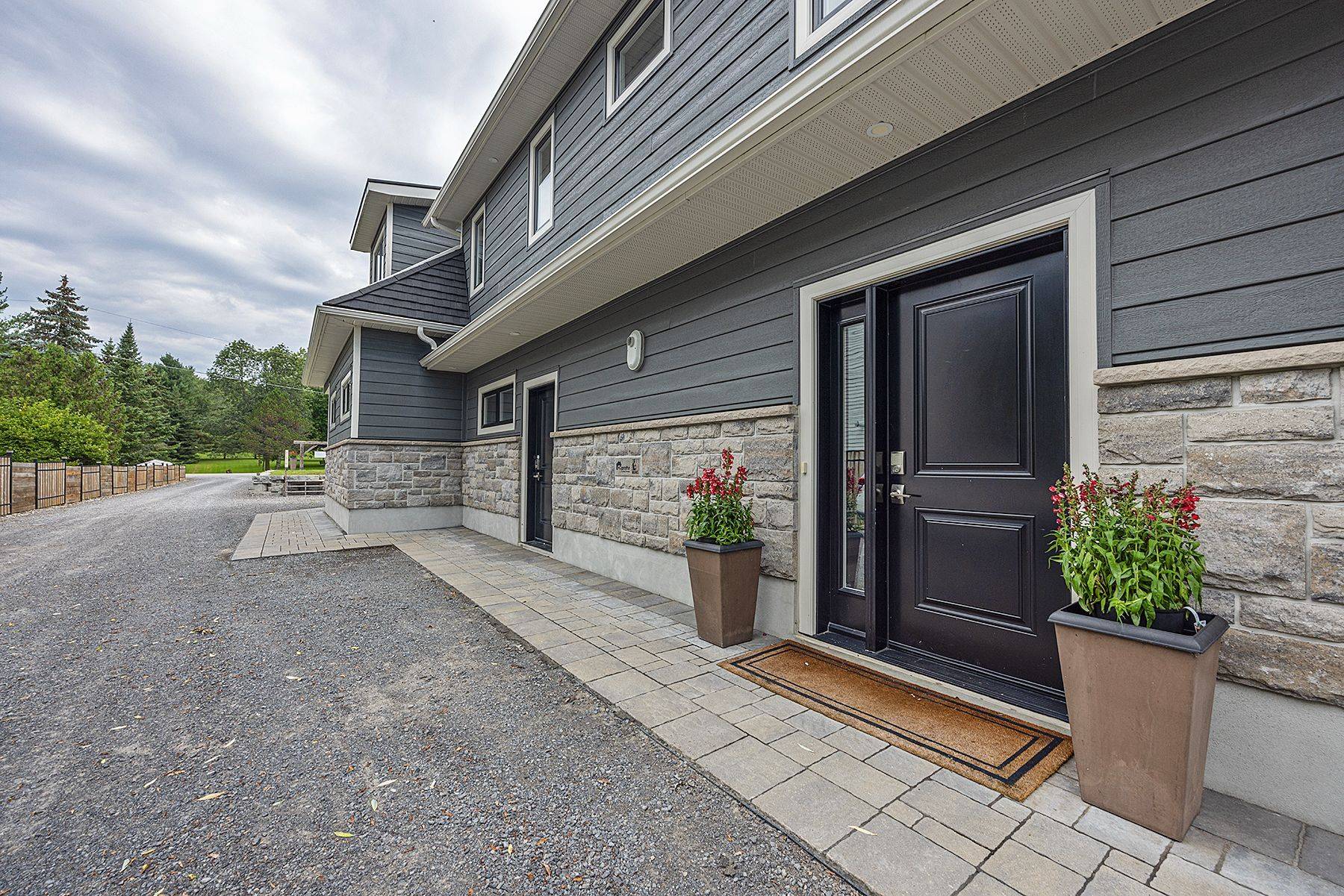 49 River RD, Front Of Leeds & Seeleys Bay, ON K0E 1L0