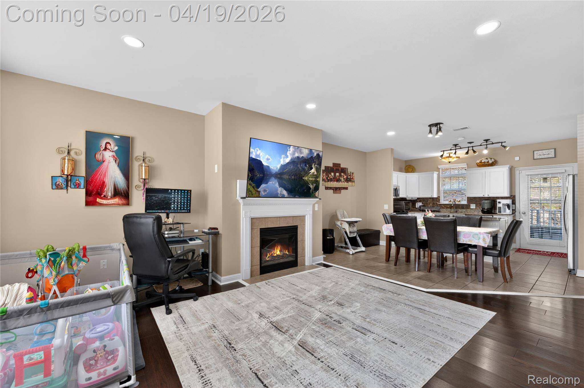 11693 Squiers BLVD #99, Utica, MI 48315