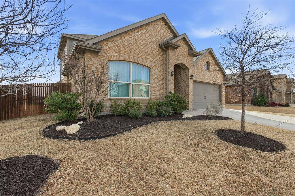 1109 Scotney Lane, Saginaw, TX 76131
