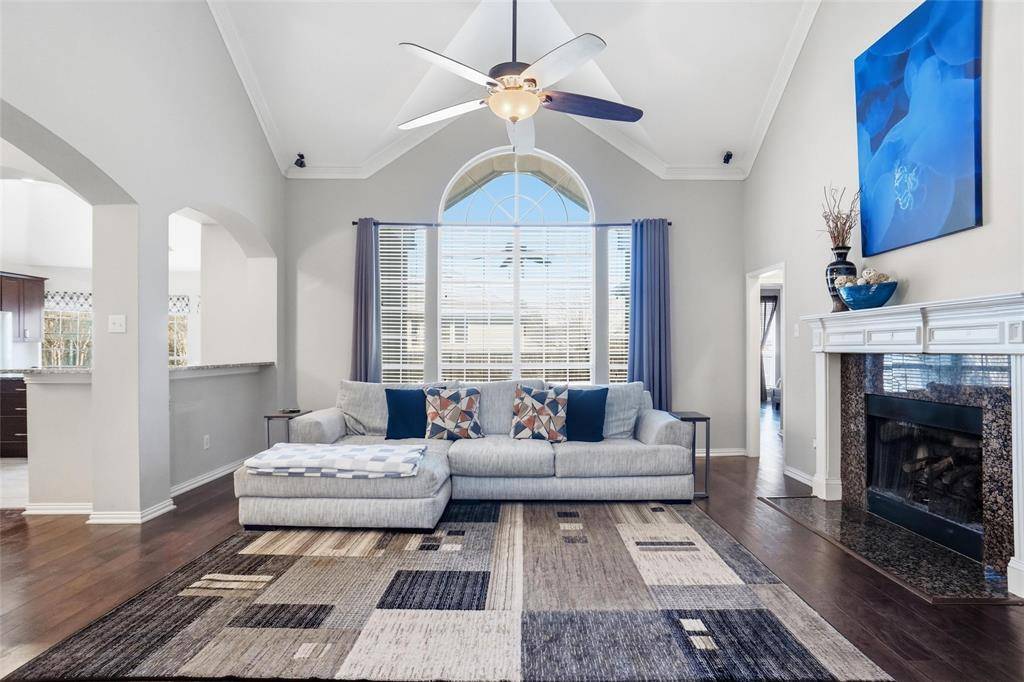 2813 Halsey Drive, Flower Mound, TX 75028