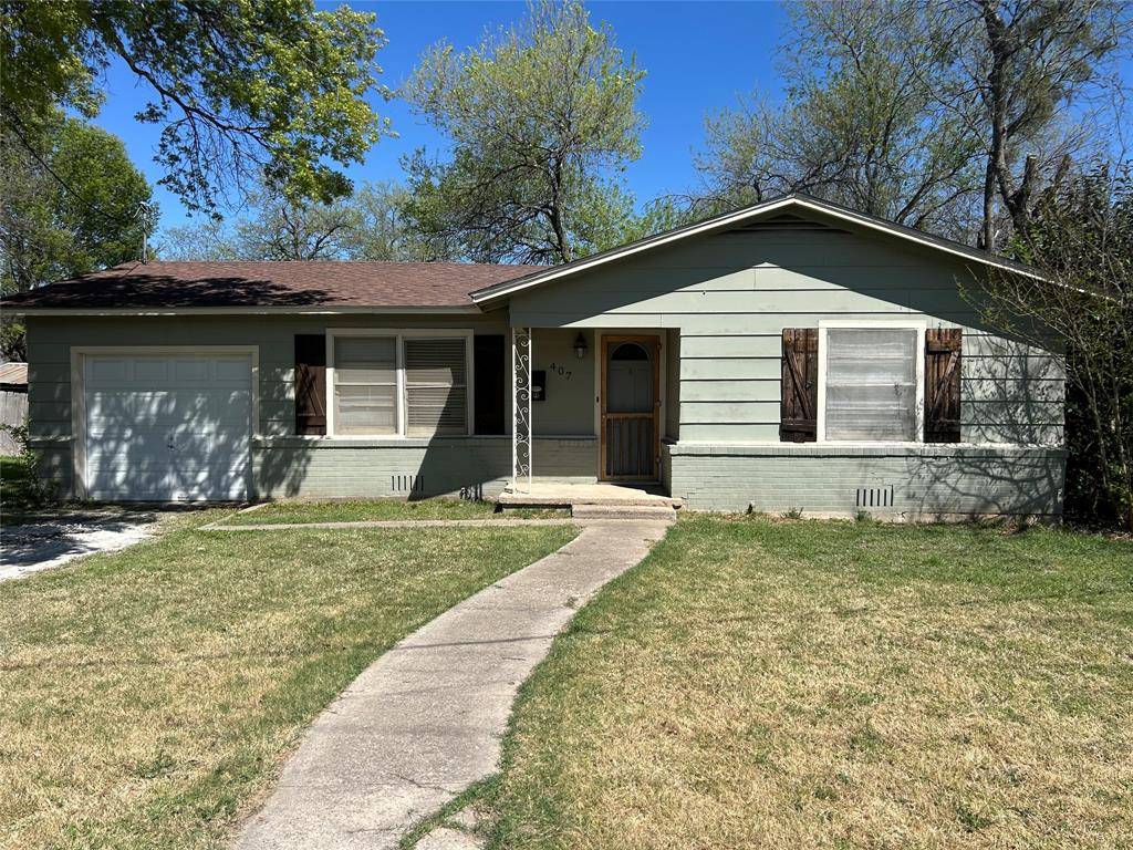 407 N Avenue J, Clifton, TX 76634