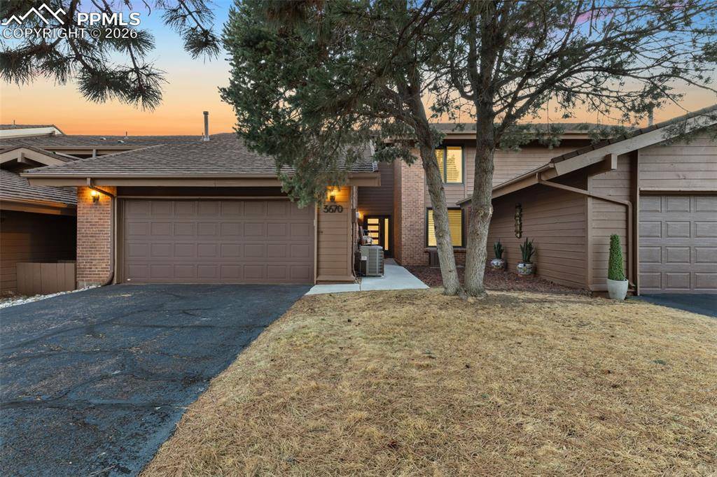 3670 Camels Ridge LN, Colorado Springs, CO 80904