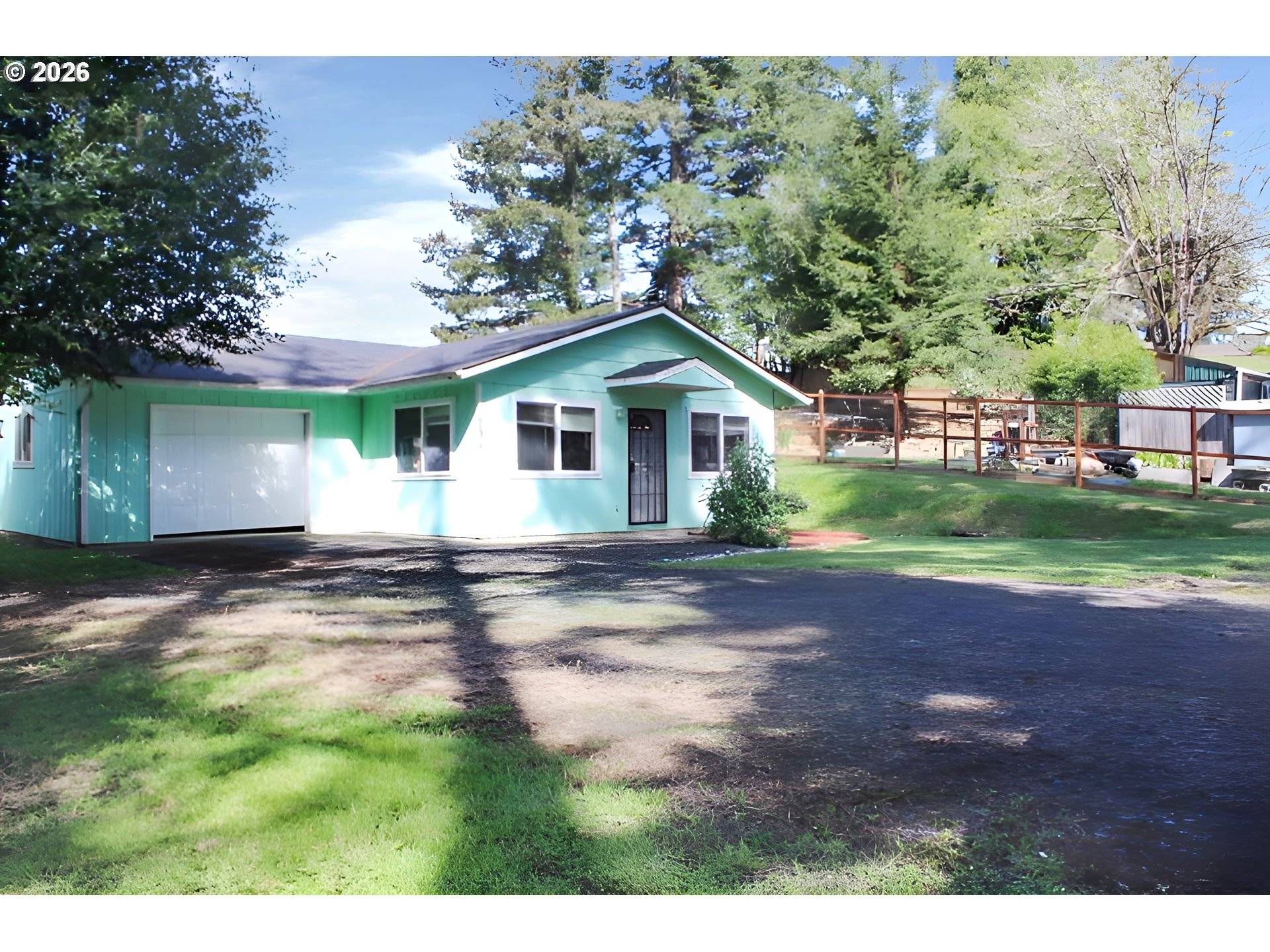 751 N BAXTER ST, Coquille, OR 97423