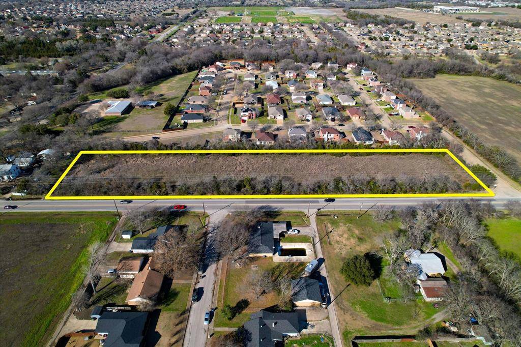 825 E Bear Creek Road, Glenn Heights, TX 75154
