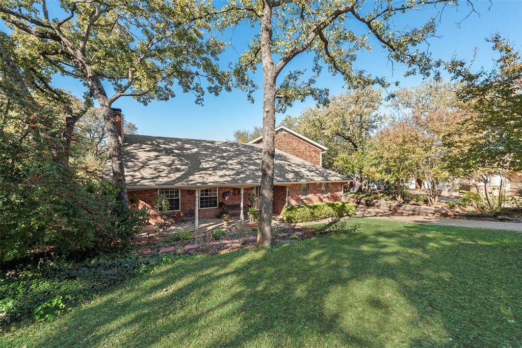 1719 Autumn Lane, Arlington, TX 76012