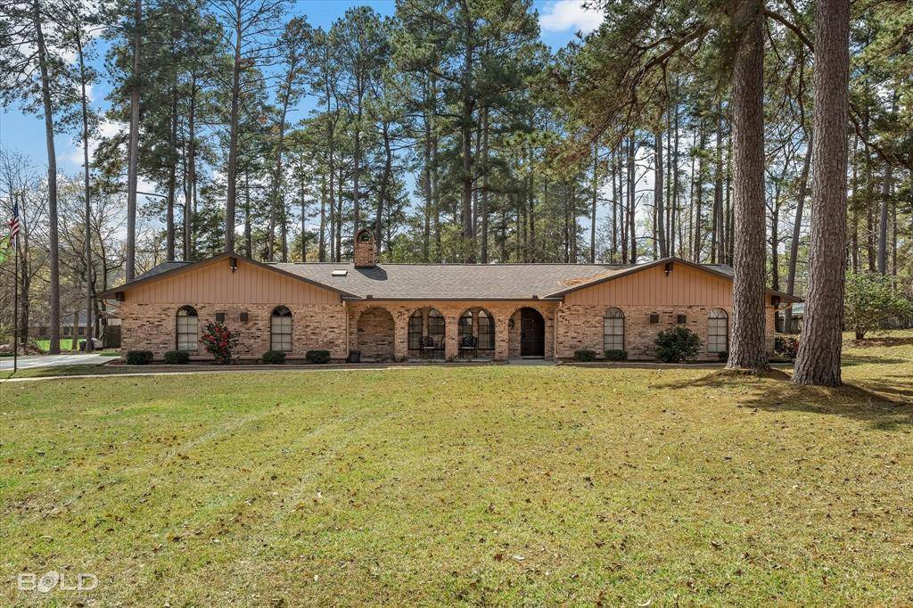 6831 North Park Lane, Shreveport, LA 71107