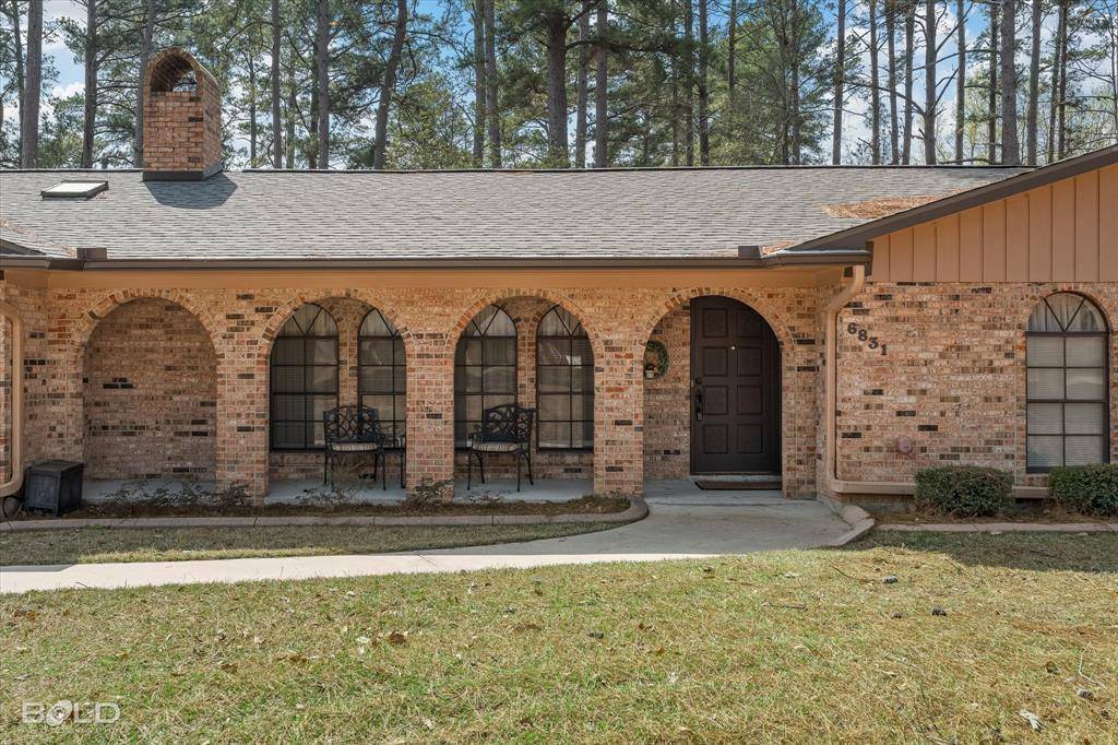 6831 North Park Lane, Shreveport, LA 71107