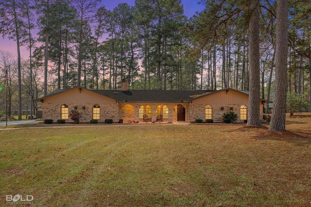 6831 North Park Lane, Shreveport, LA 71107