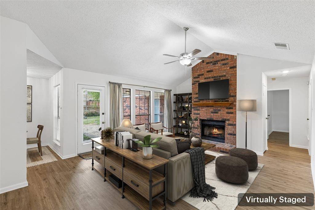 215 Aspenway Drive, Coppell, TX 75019