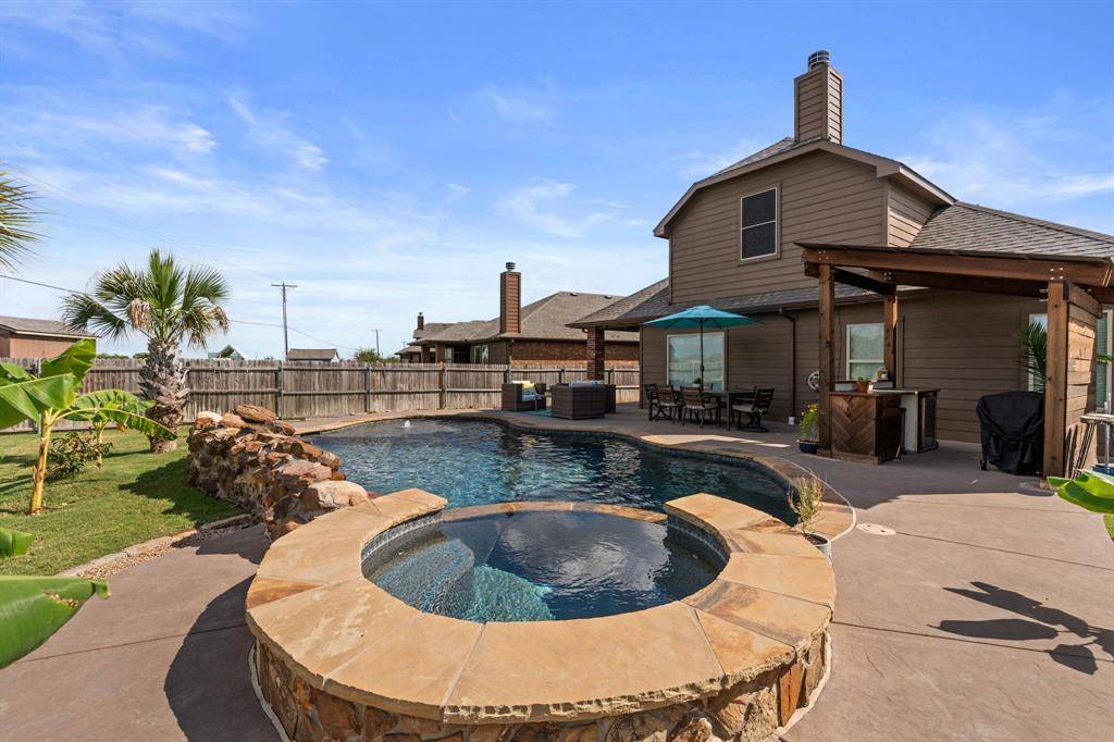 520 Delgany Trail, Fort Worth, TX 76052