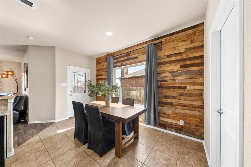 520 Delgany Trail, Fort Worth, TX 76052