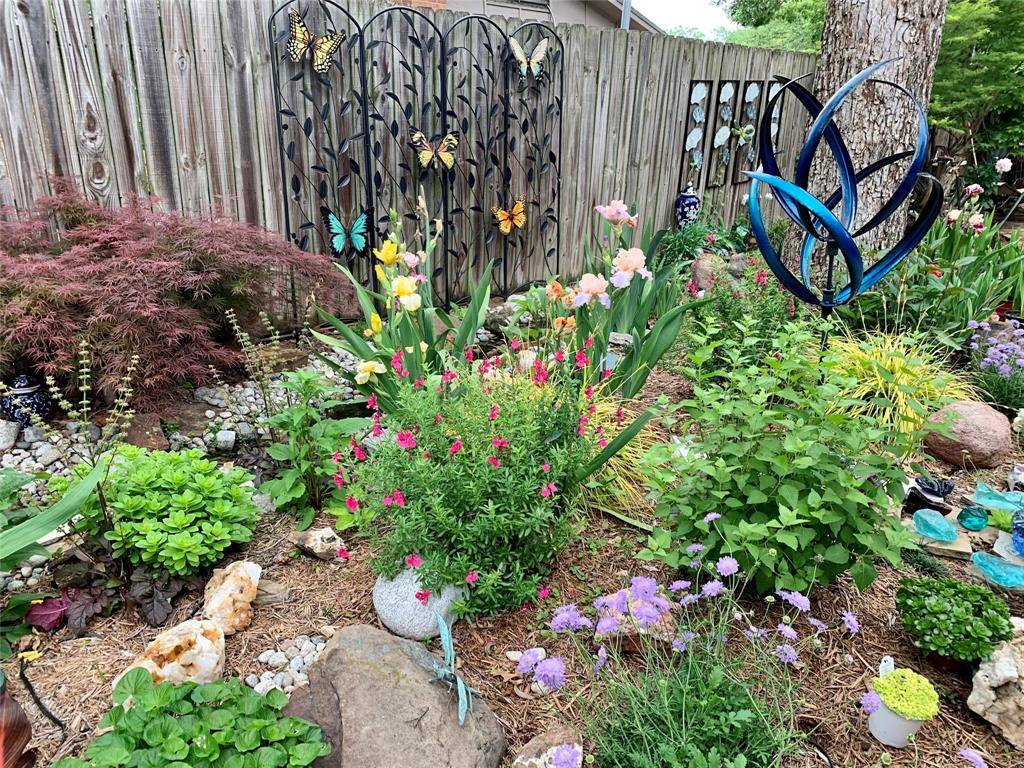 9705 Ash Creek Drive, Dallas, TX 75228