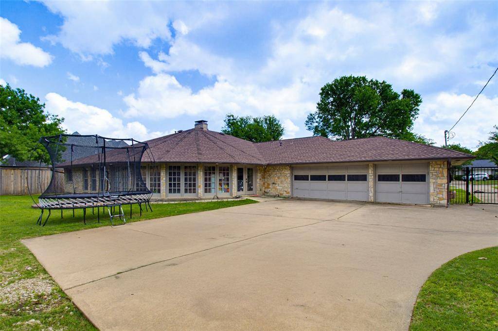 4707 Willow Lane, Dallas, TX 75244