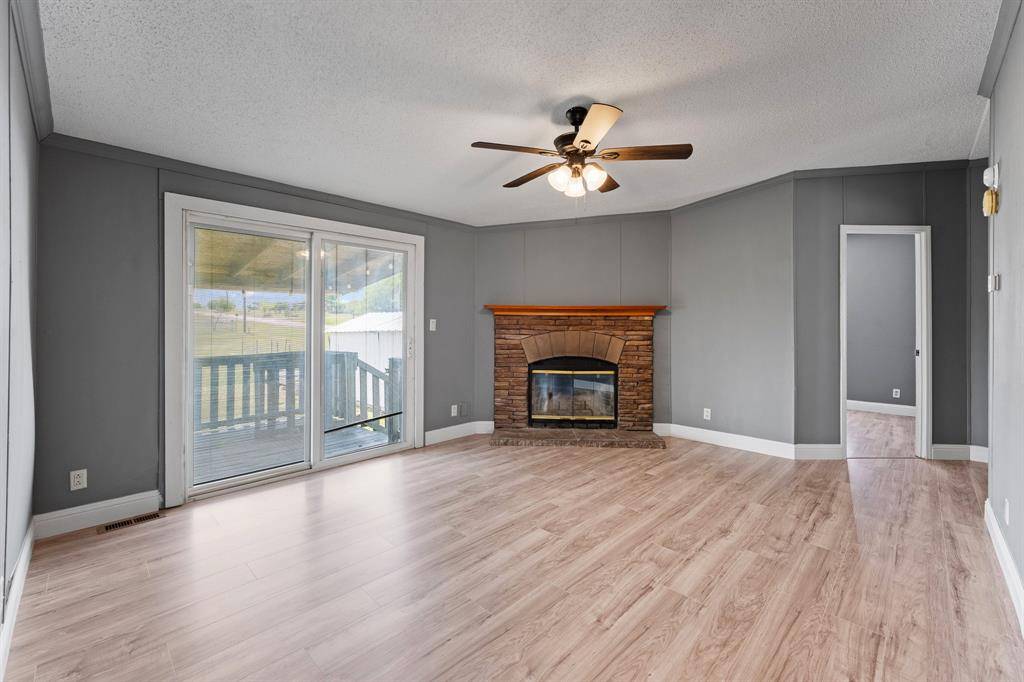 5509 Texas Street, Joshua, TX 76058