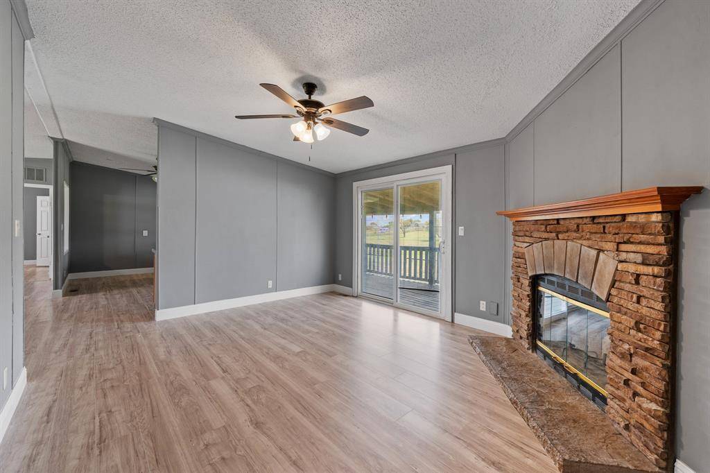 5509 Texas Street, Joshua, TX 76058