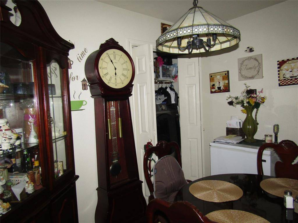 109 E Drane Avenue, Corsicana, TX 75110