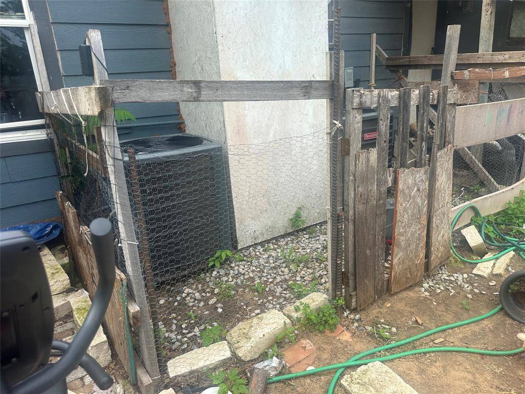 4331 Bateman Avenue, Dallas, TX 75216