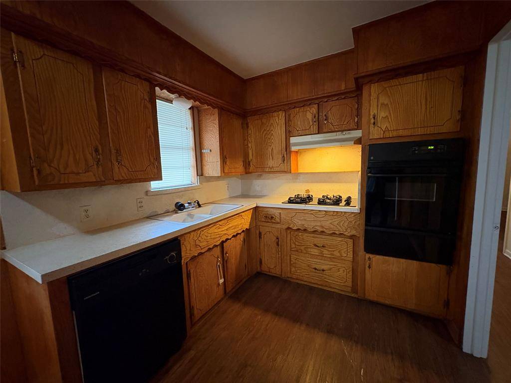 106 Campbell Street, Desoto, TX 75115