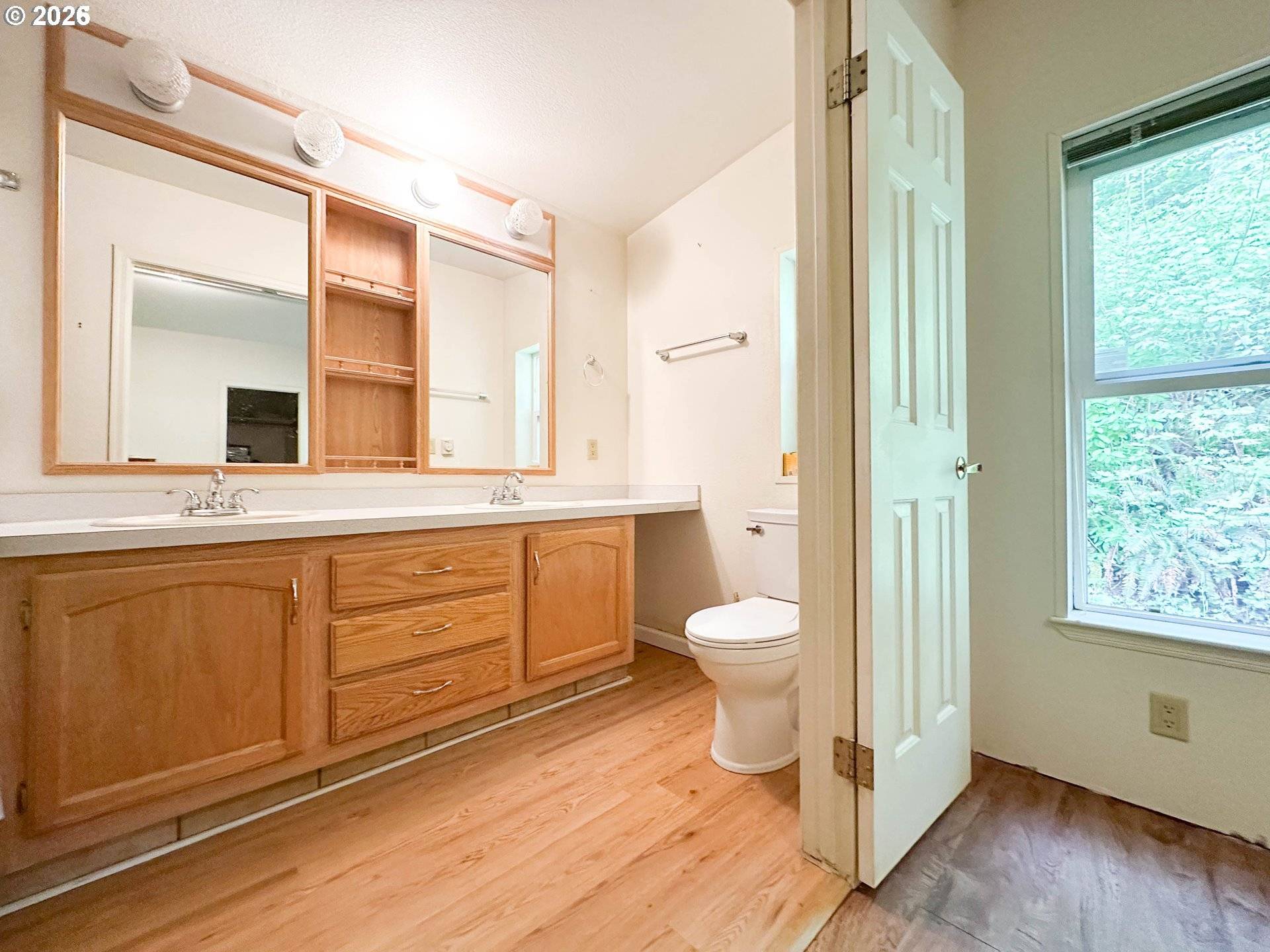 6 S GEE CREEK LOOP, Ridgefield, WA 98642