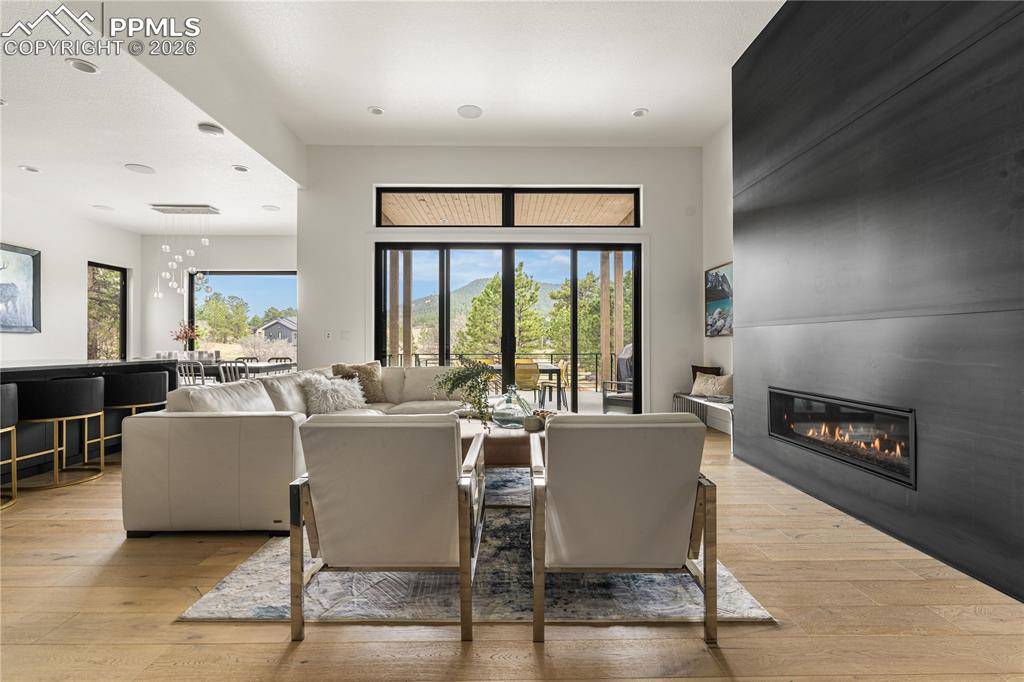 1140 Silverheels DR, Larkspur, CO 80118