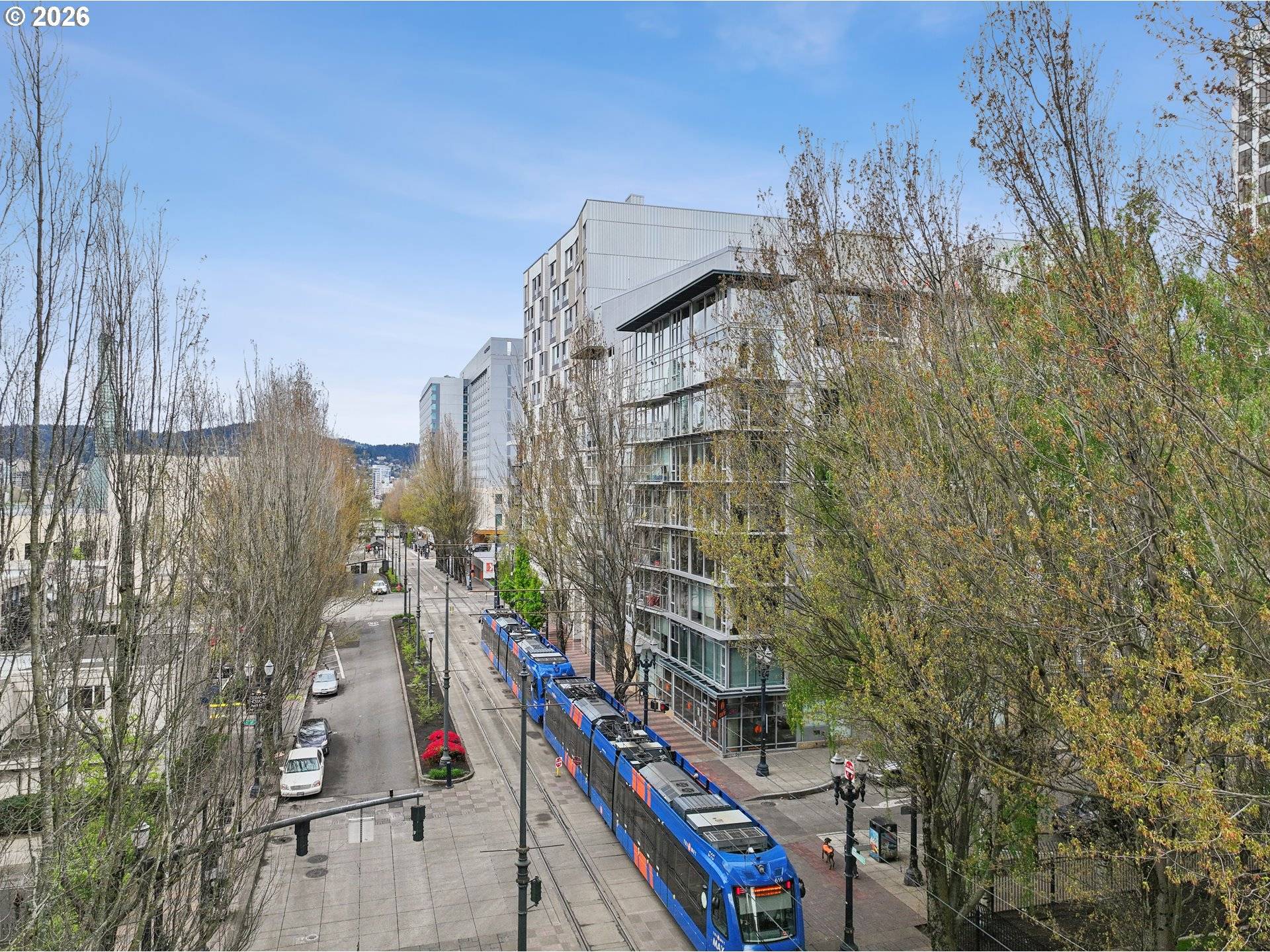 533 NE HOLLADAY ST #701, Portland, OR 97232