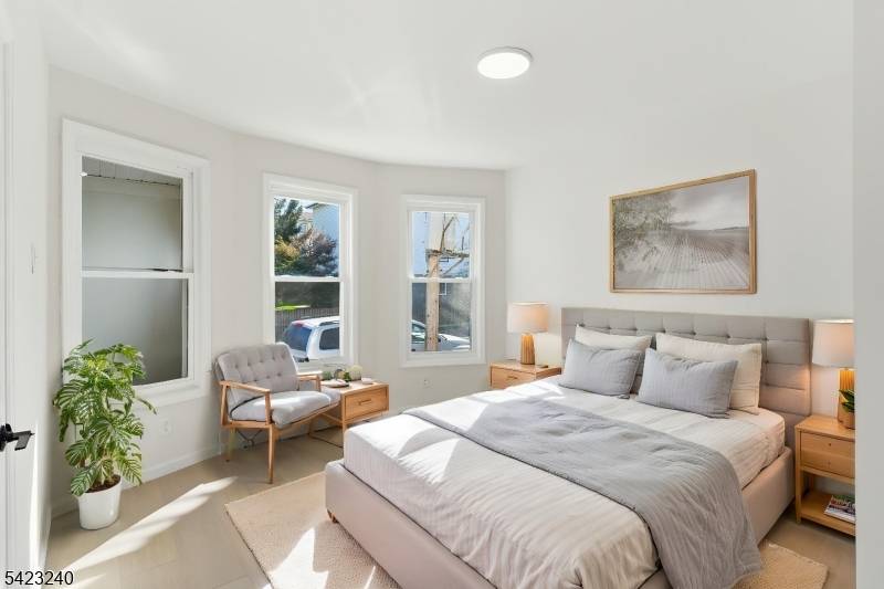 56 Holmes St, Belleville Twp., NJ 07109