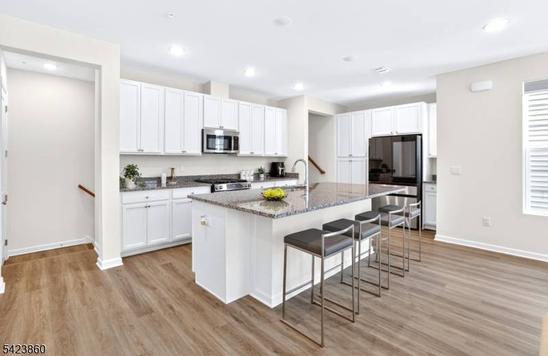 225 Myrtle Rd, Warren Twp., NJ 07059