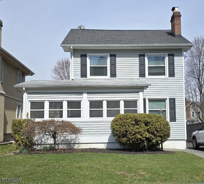 65 Carteret St, Bloomfield Twp., NJ 07003